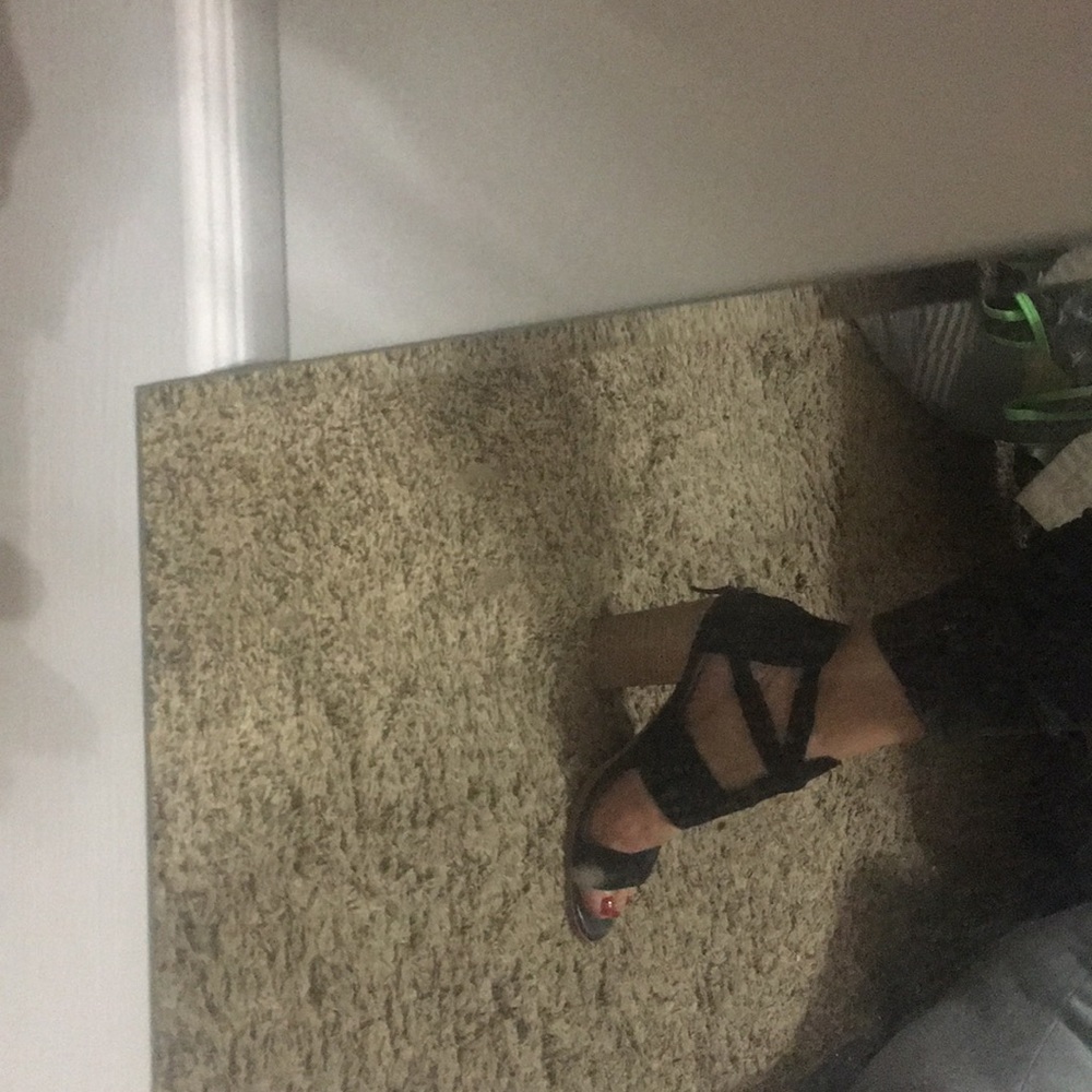 Ladies sandal heels